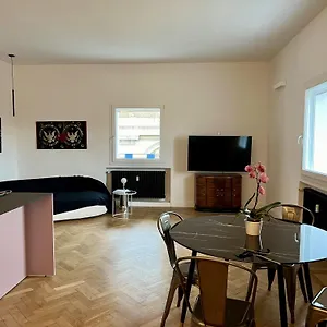  Bed & Breakfast Artieri Suites, Piazza Maggiore Italia
